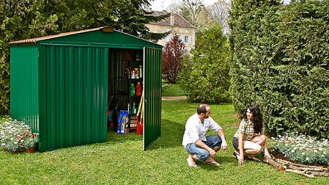 Les abris de jardin en métal : misez sur la tendance